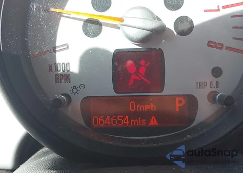 2014 Mini Clubman Cooper z USA, uszkodzony, nr VIN WMWZF3C52ET493388